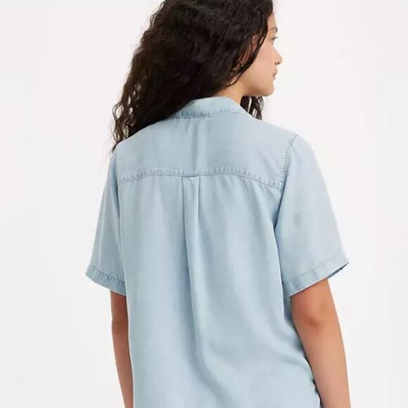 LEVIS JOYCE SHORT SLEEVE RESORT SHIRT - Picture 2 of 10